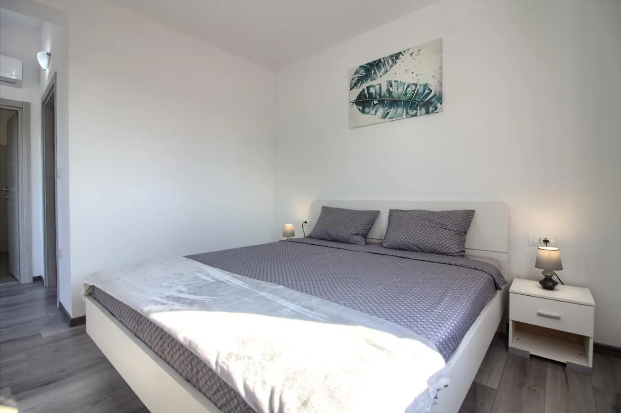 Charming Villa Enjoy With Private Pool In Pula Croatia